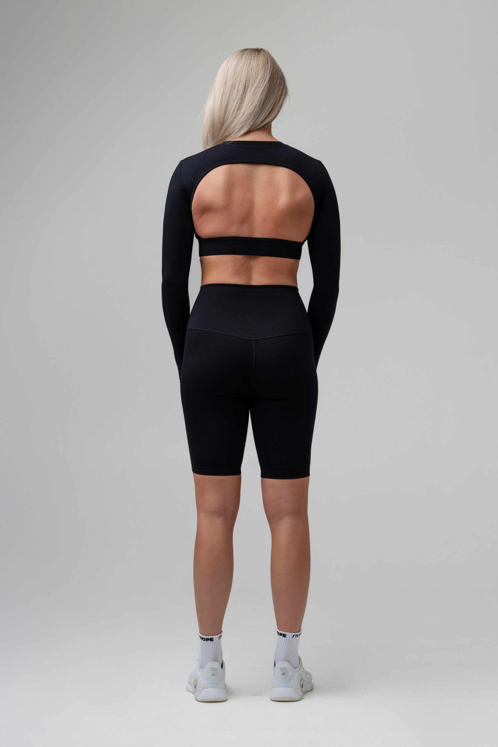 Short leggings